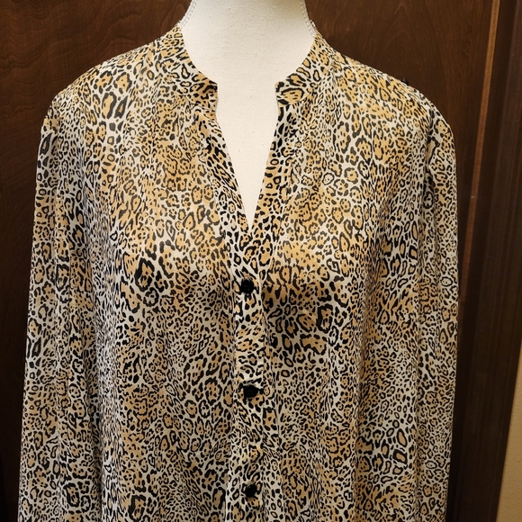 Chico's Tops - Chico's Leopard Print Button-Up Convertible Blouse NWT